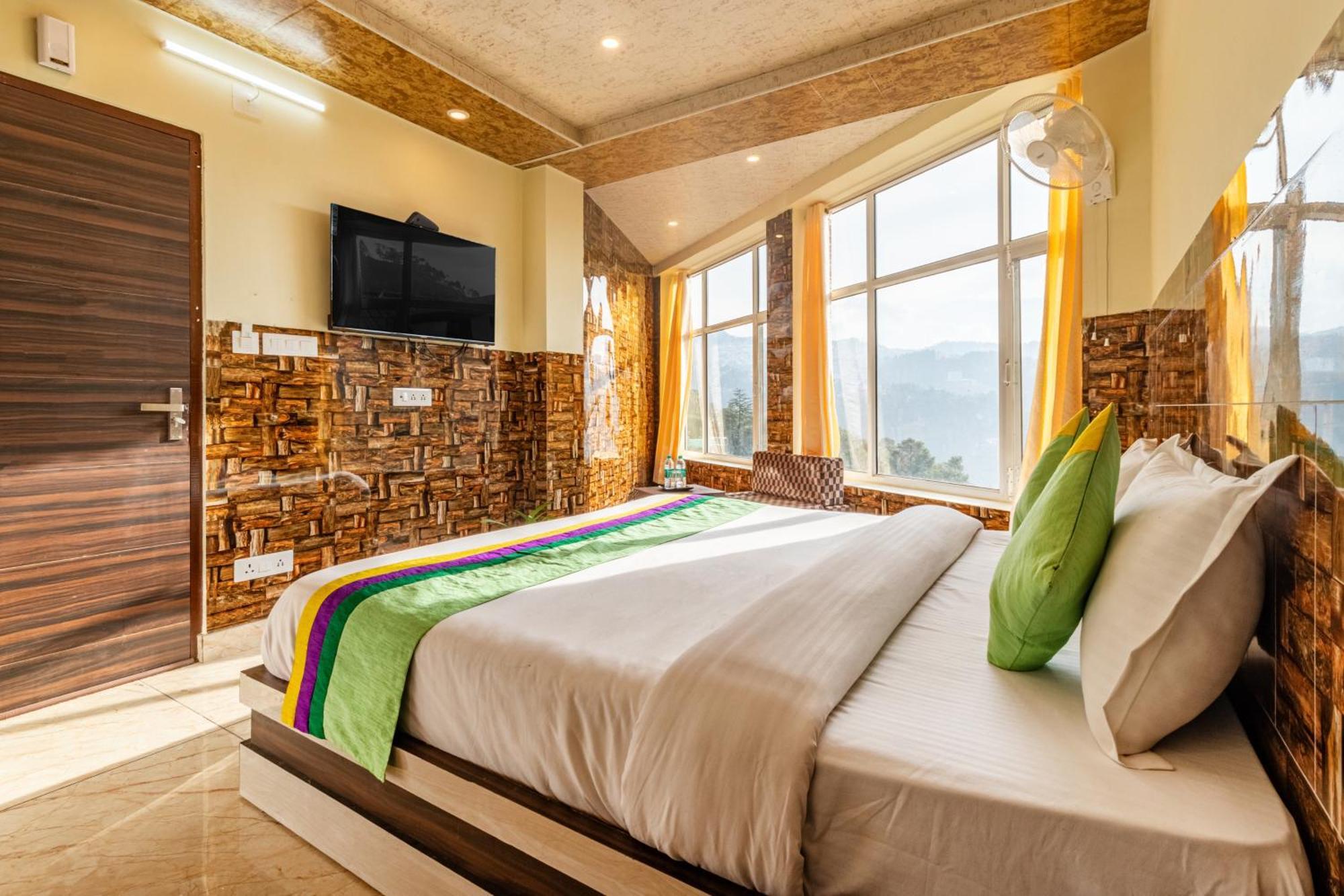 Hotel Treebo Srishti Vaikunth With Mountain View à Shimla Extérieur photo
